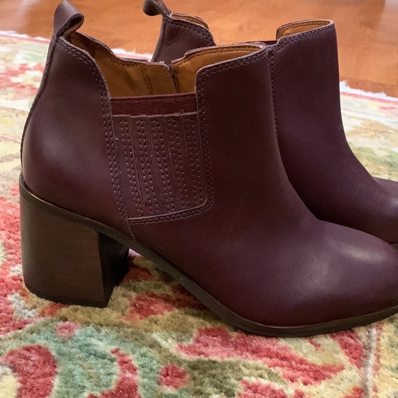 Ladies Lucky Brand leather boots.  New, never worn.  Wine/brown. - Picture 2 of 5